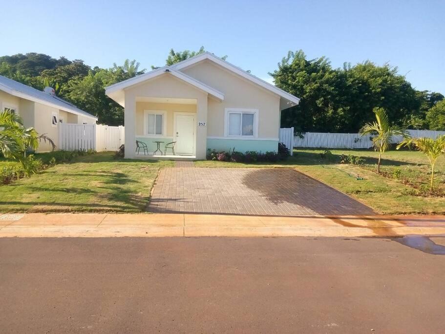 Jamaica Reggae Villa Lucea Exterior foto