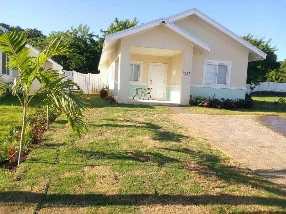 Jamaica Reggae Villa Lucea Exterior foto